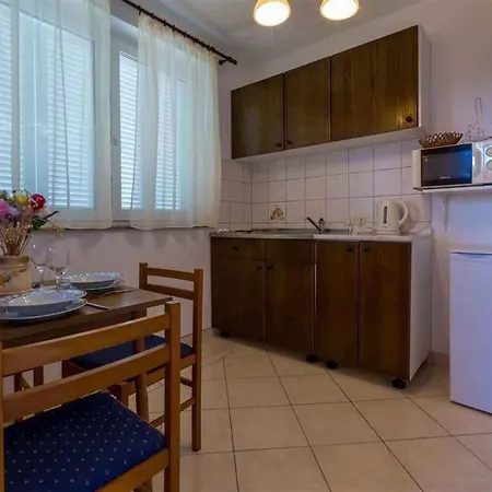 In 39369 Apartment Novi Vinodolski