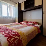 Apartament In 39369 *