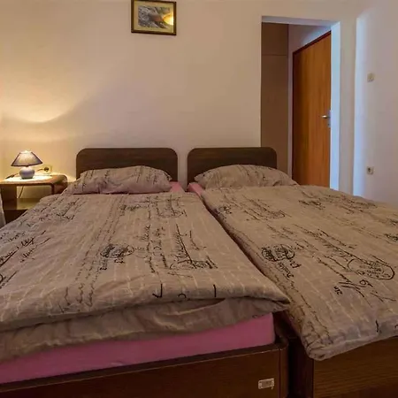 In 39369 Apartment *