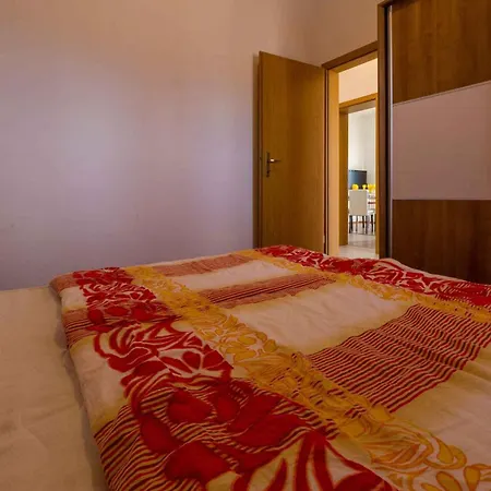 In 39369 Apartment *