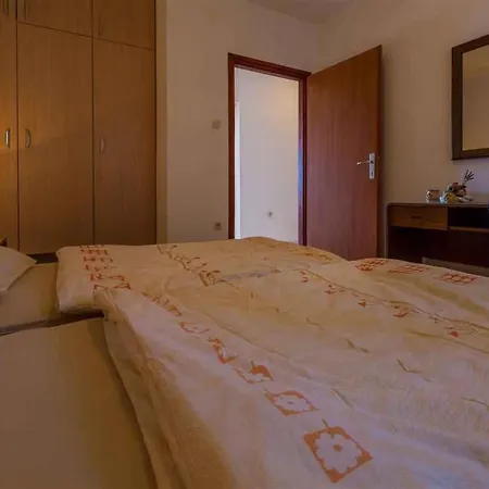 Apartment In 39369 Novi Vinodolski