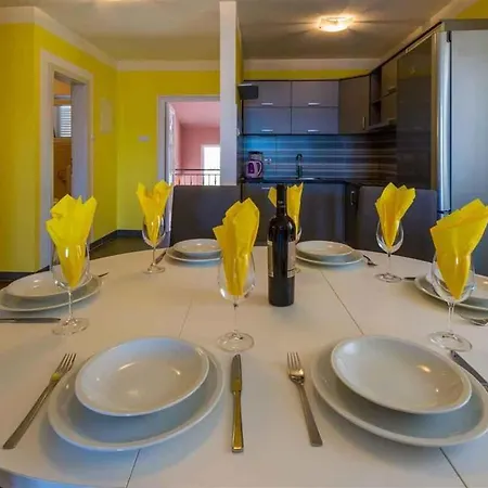 In 39369 Apartment Novi Vinodolski