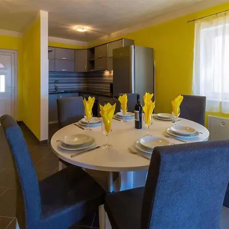 Apartment In 39369