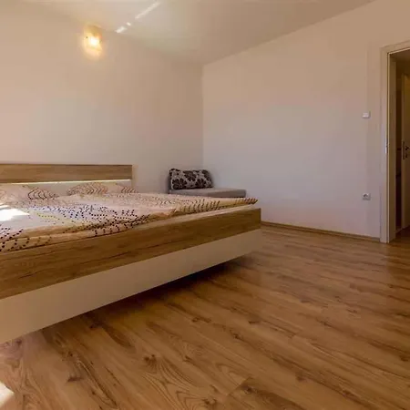 In 39369 Apartment *