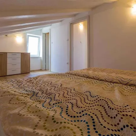 In 39369 Apartment Novi Vinodolski