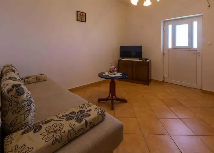In 39369 Apartment *