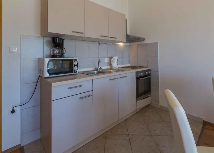 Apartment In 39369 Novi Vinodolski